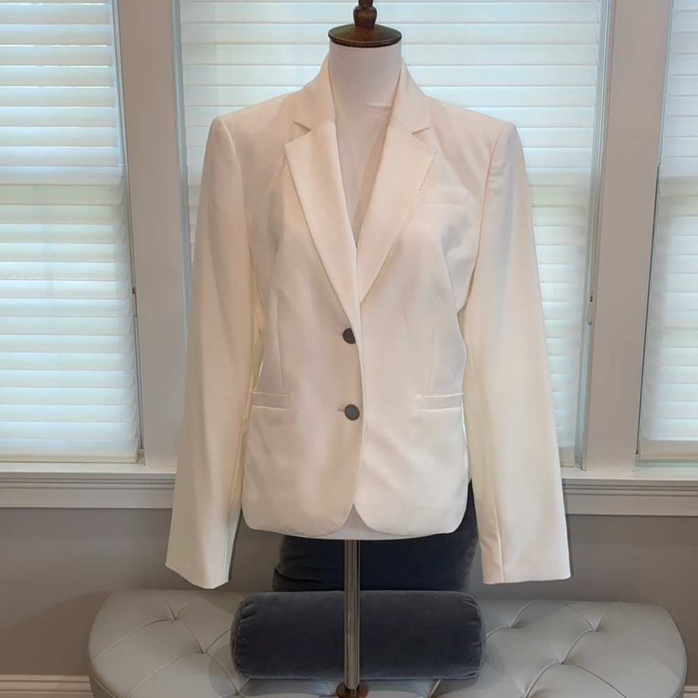 NWOT Calvin Klein White Blazer